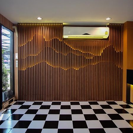 The O-Zone Airport Inn Bangkok Bagian luar foto