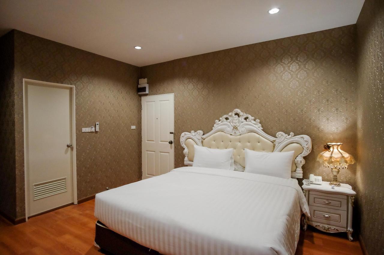The O-Zone Airport Inn Bangkok Bagian luar foto
