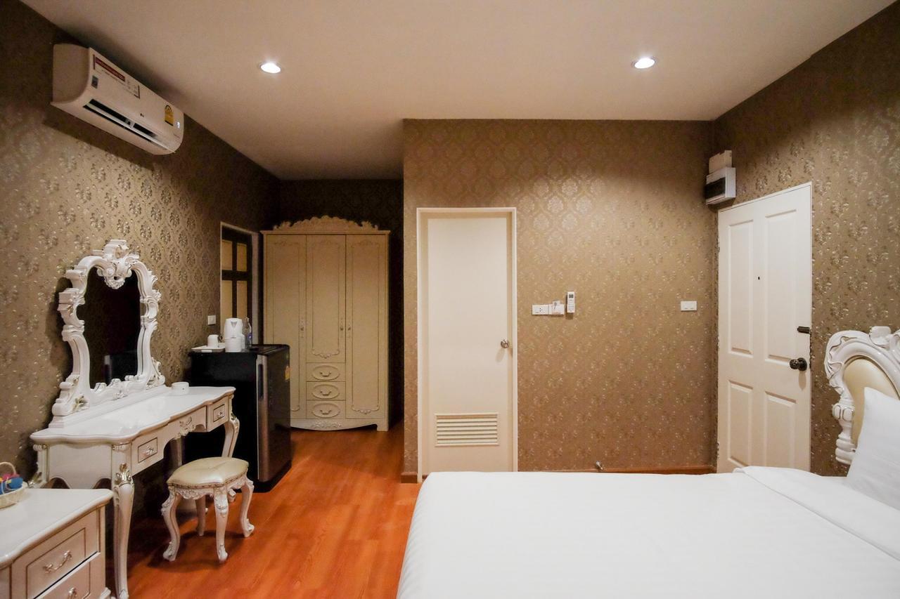 The O-Zone Airport Inn Bangkok Bagian luar foto