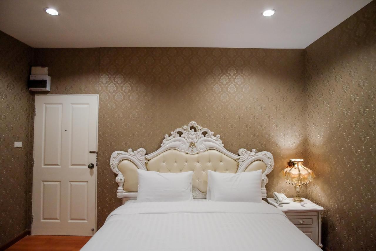 The O-Zone Airport Inn Bangkok Bagian luar foto