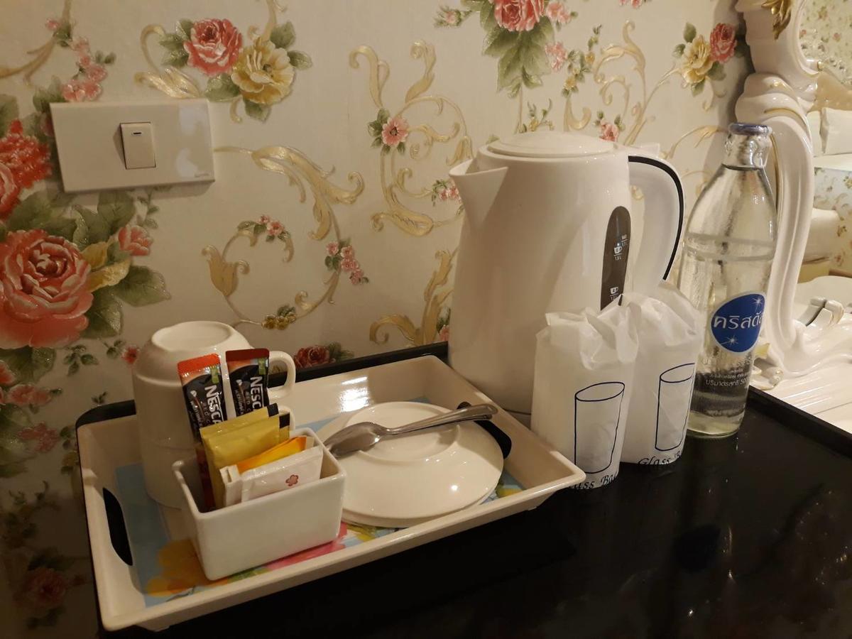 The O-Zone Airport Inn Bangkok Bagian luar foto