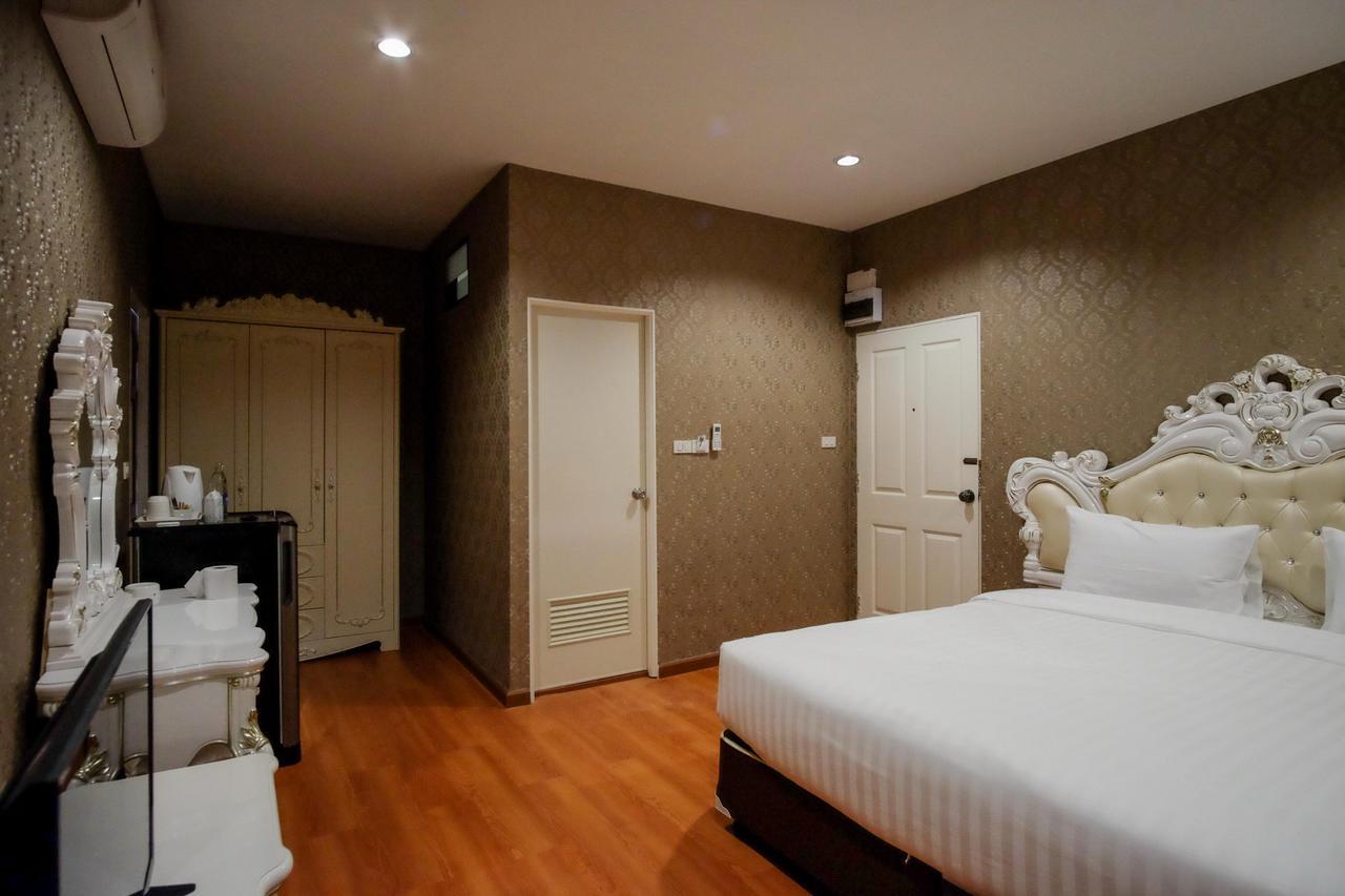 The O-Zone Airport Inn Bangkok Bagian luar foto